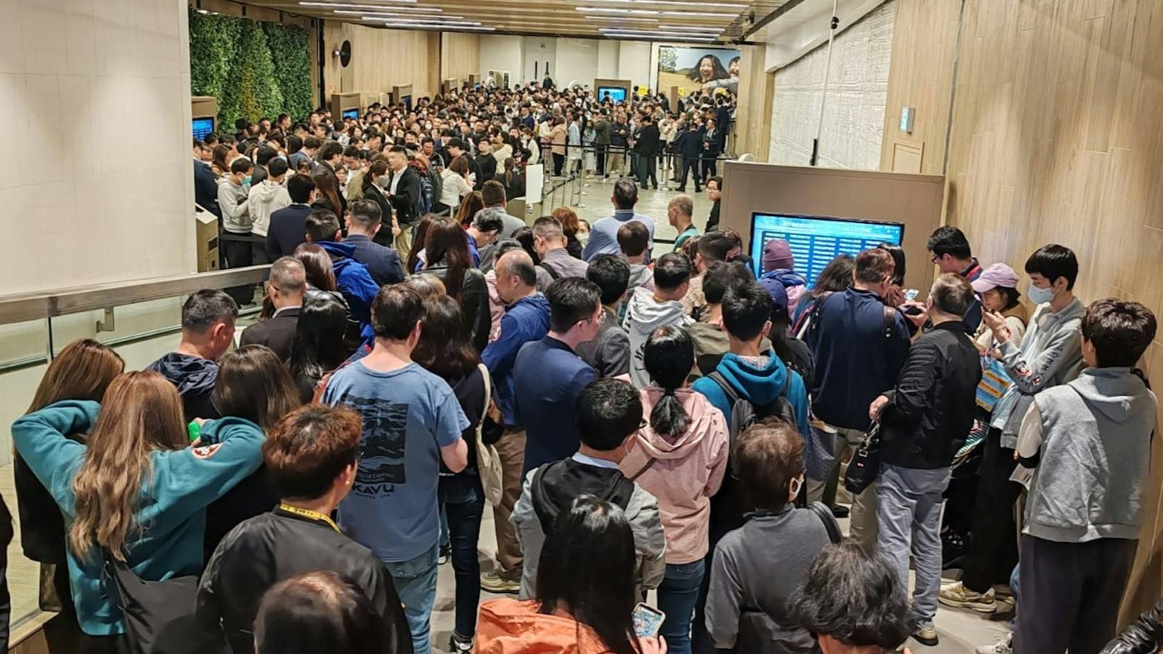 預算案後多個上車新盤熱,刺激本月一手成交突破逾2000宗,創5個月新高。