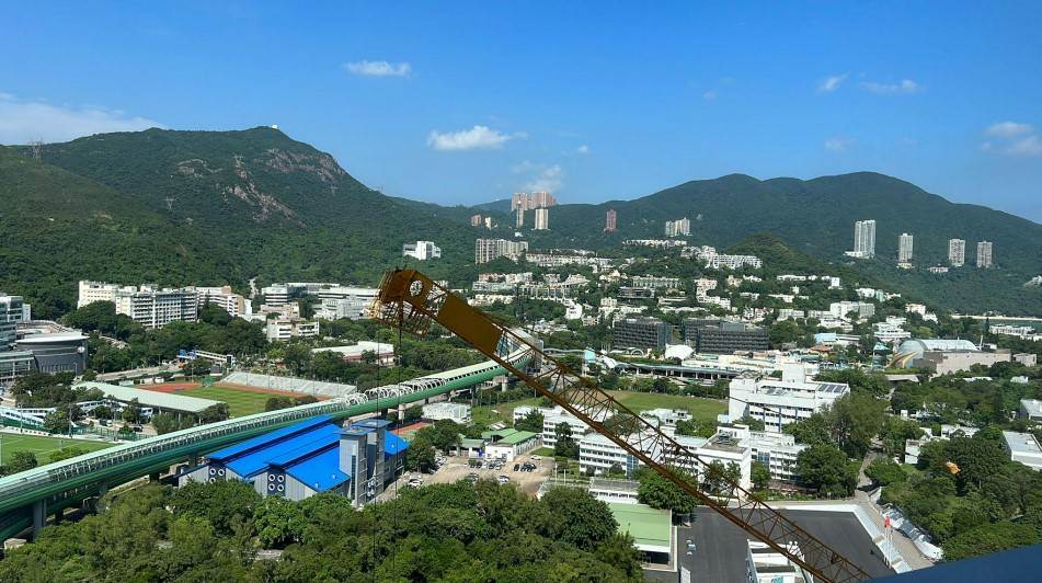 2A座23樓G室實景,座向東北,景觀開揚無擋,可享海洋公園及深水灣一帶景致。